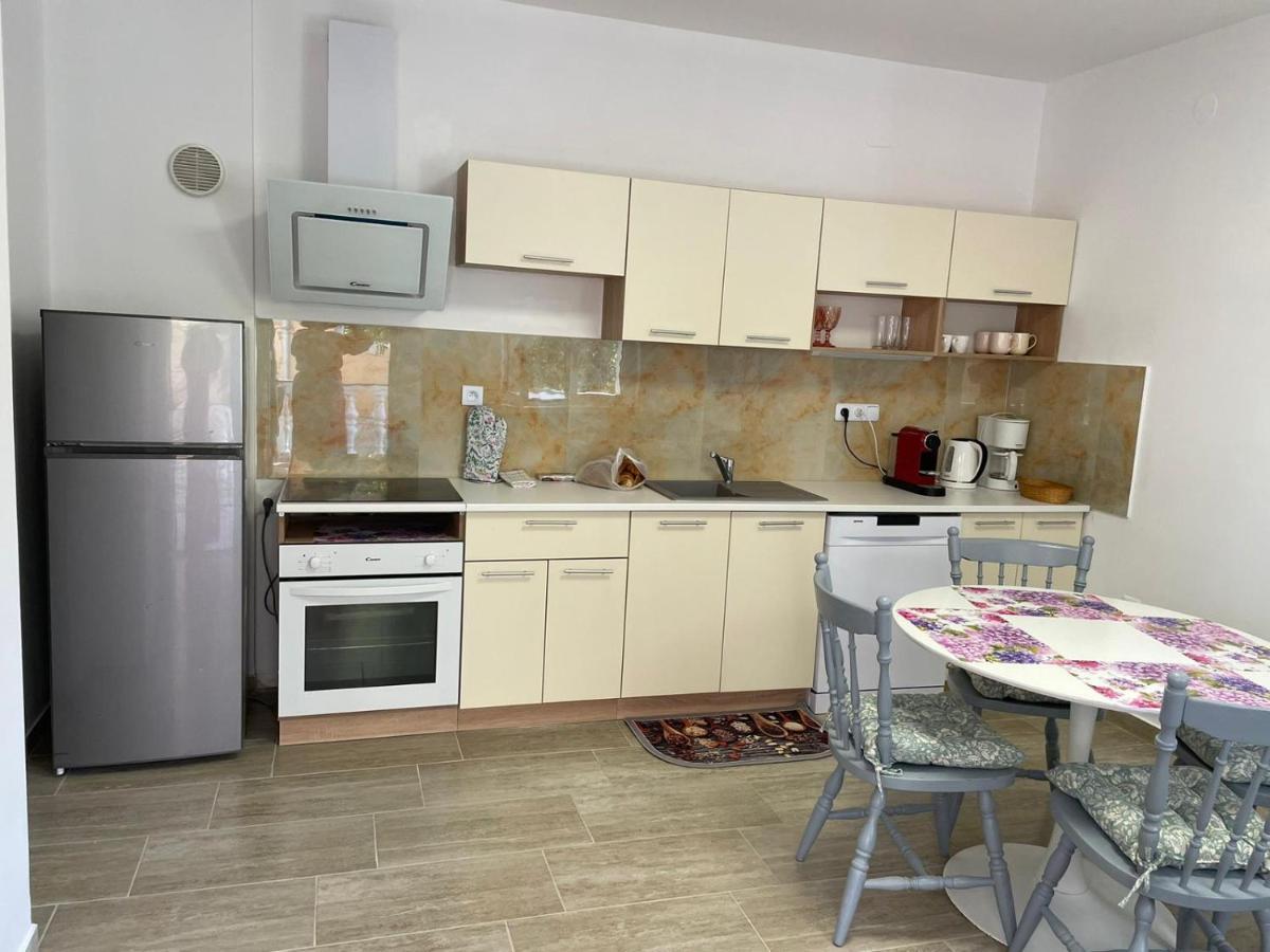 Apartmani Ira Vir Exterior foto